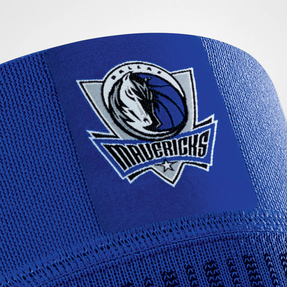 Fokus Maverick's logo on the Knee Sleeve NBA