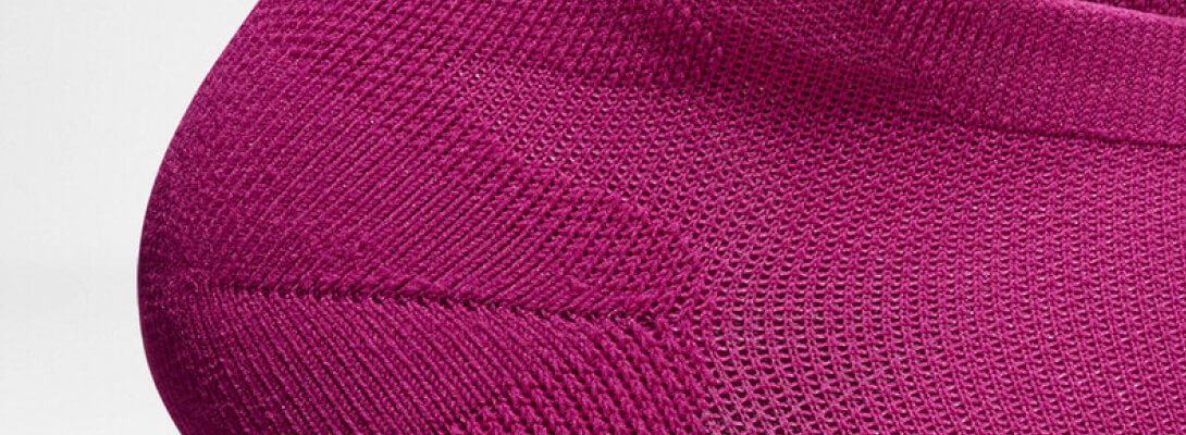Detailed view of the heel protection area of ​​the short light running sock