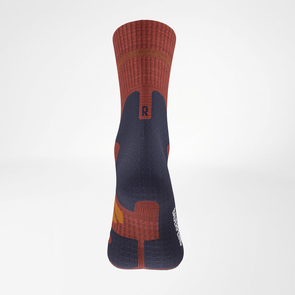 Close-up view of the Merino Outdoor Socks from the back. The durable structure and high comfort are showcased through the precise craftsmanship of the heel and shaft – ideal for any outdoor adventure.
