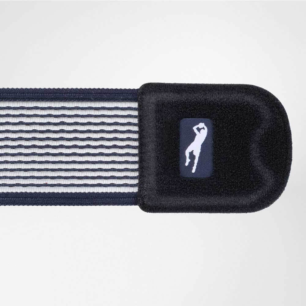 Ankle bandage Dirk Nowitzki Detail taping belt Detailed view of the blue taping belt that belongs to the Dirk Nowzki Edition of the ankle bandage with a focus on the closure element
