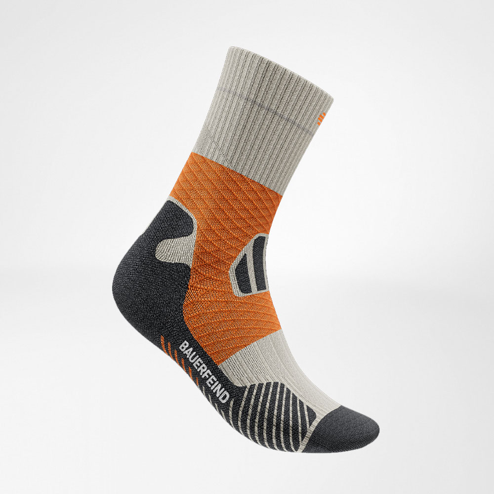 Central trail runrun running socks gray-orange side view Side view of the gray -orange medium -length trail run - running socks