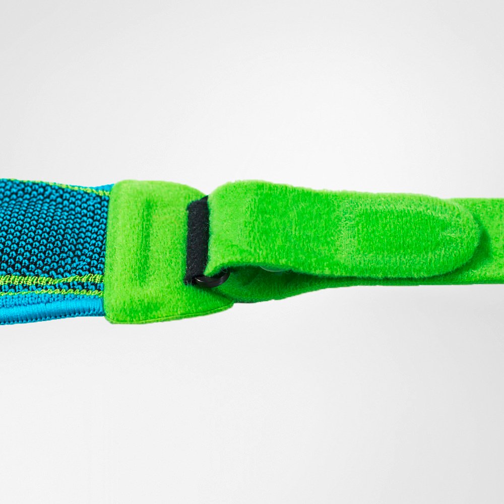 Detailed view of the closure of Sports Knee Strap