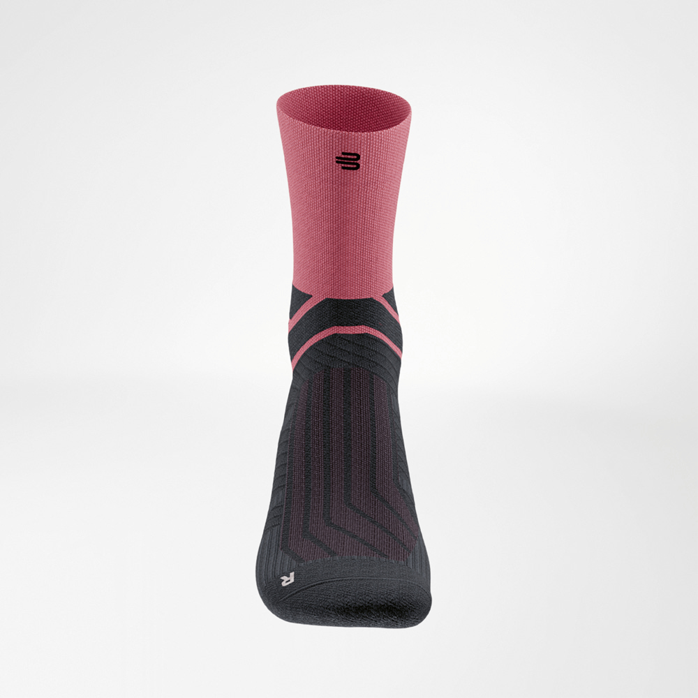 Run Performance Midcut Socks in red, shown from the front with black foot part and breathable zones optimized for dynamic running.