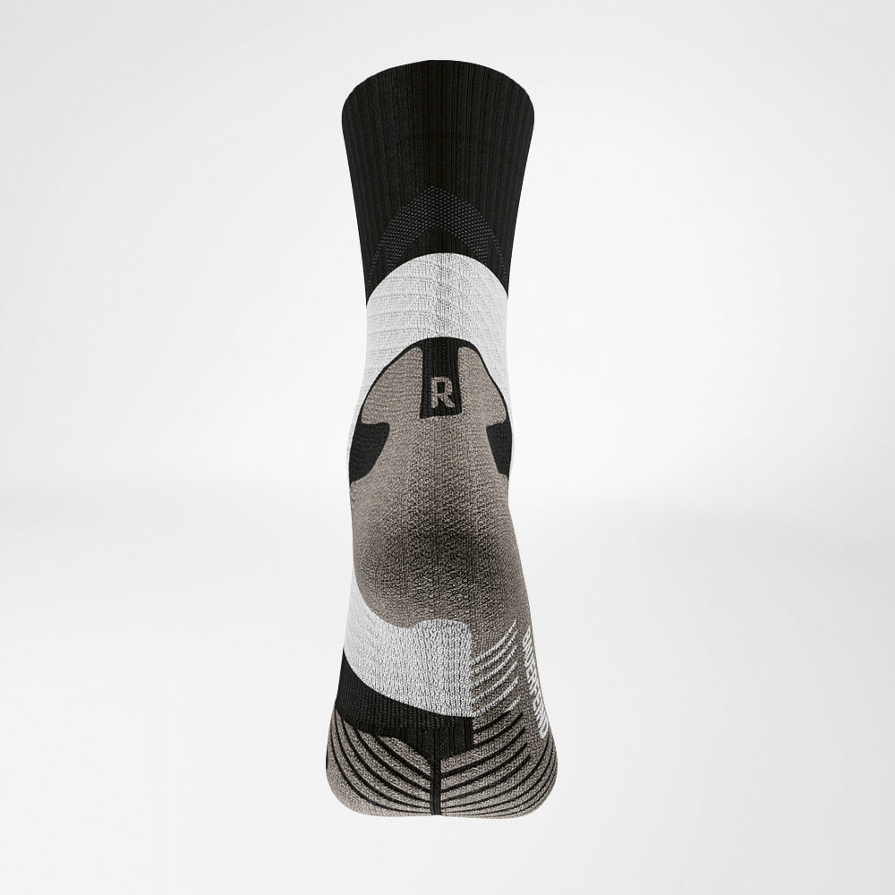 Back view of the gray -white medium -long trail run - running socks