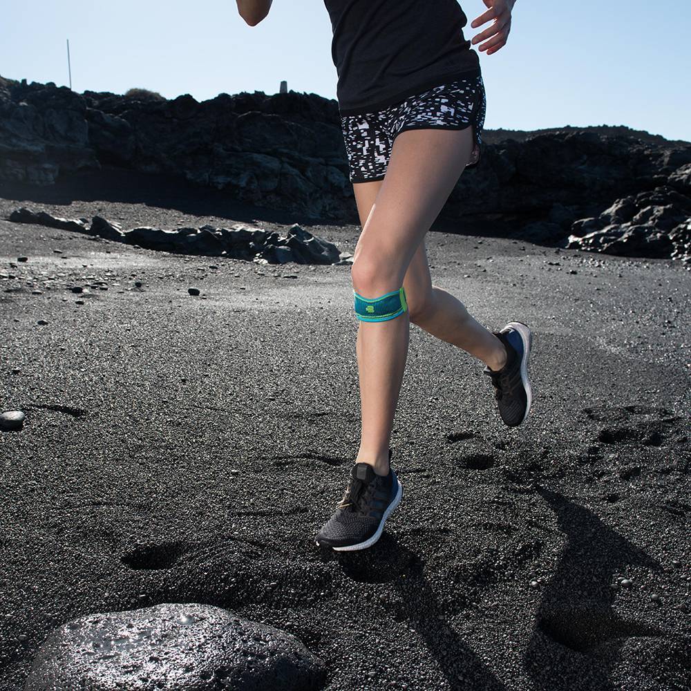 BauerfeindSports-knee-strap-rivera-running2-web.jpg BauerfeindSports-knee-strap-rivera-running2-web.jpg