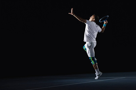 Tennis_Support your joints with KneeSuppot and ristStrap