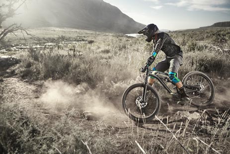 Biking with Bauerfeind Sports Knee Support