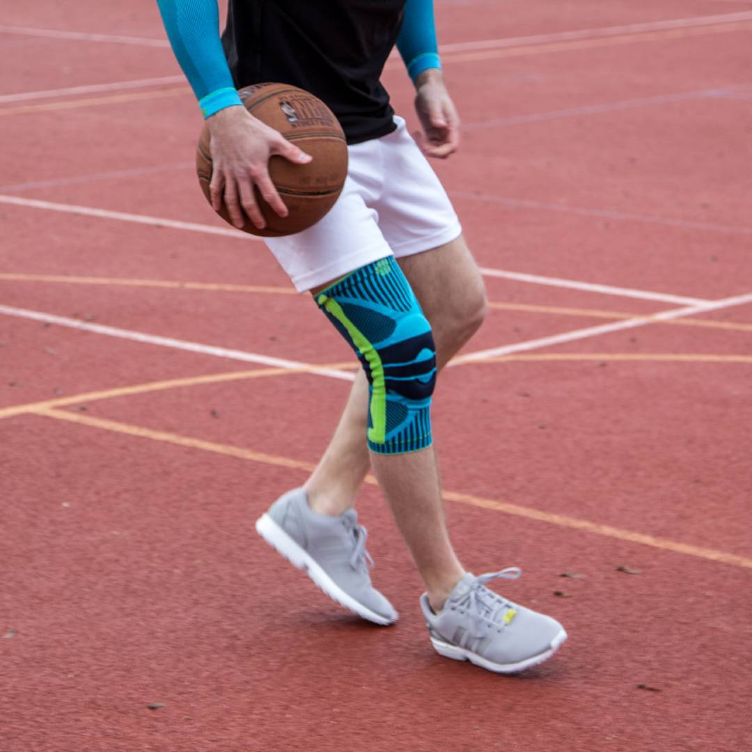 BauerfeindSports-basketball-knee-support-compression-sleeves-arm-instagram1.jpg